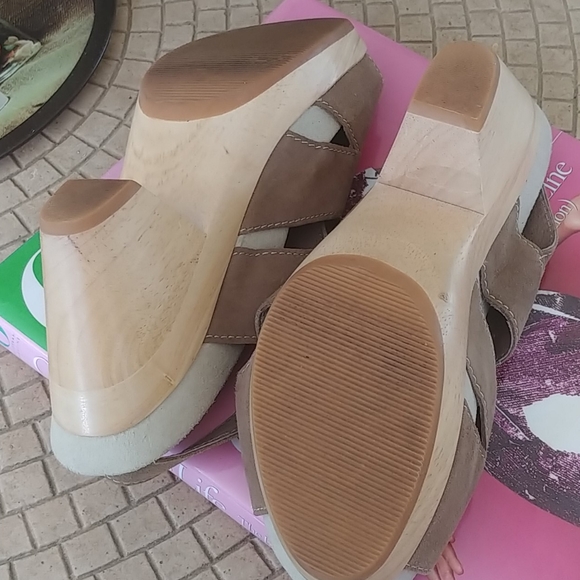 EARTHIES SUEDE WEDGE - Picture 6 of 6